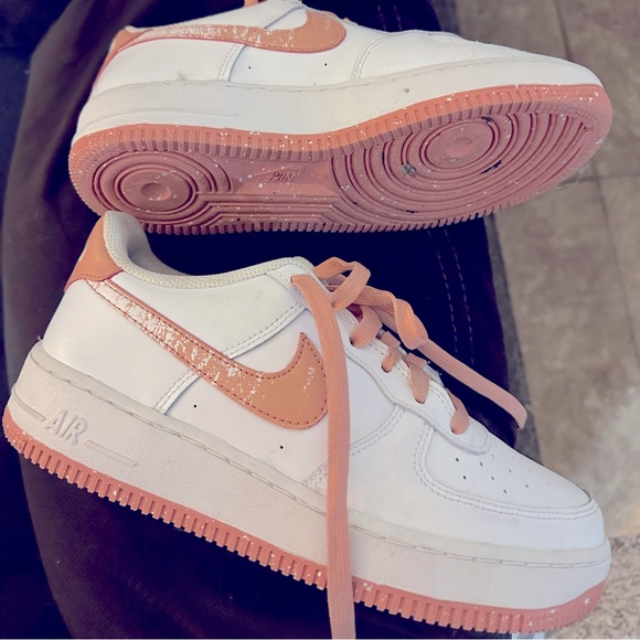 Dunks - Picture 2 of 2